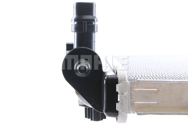 Audi A4 2000-2009 Arası 3.0, 3.0 quattro Mahle Marka Su Radyatörü - Görsel 8